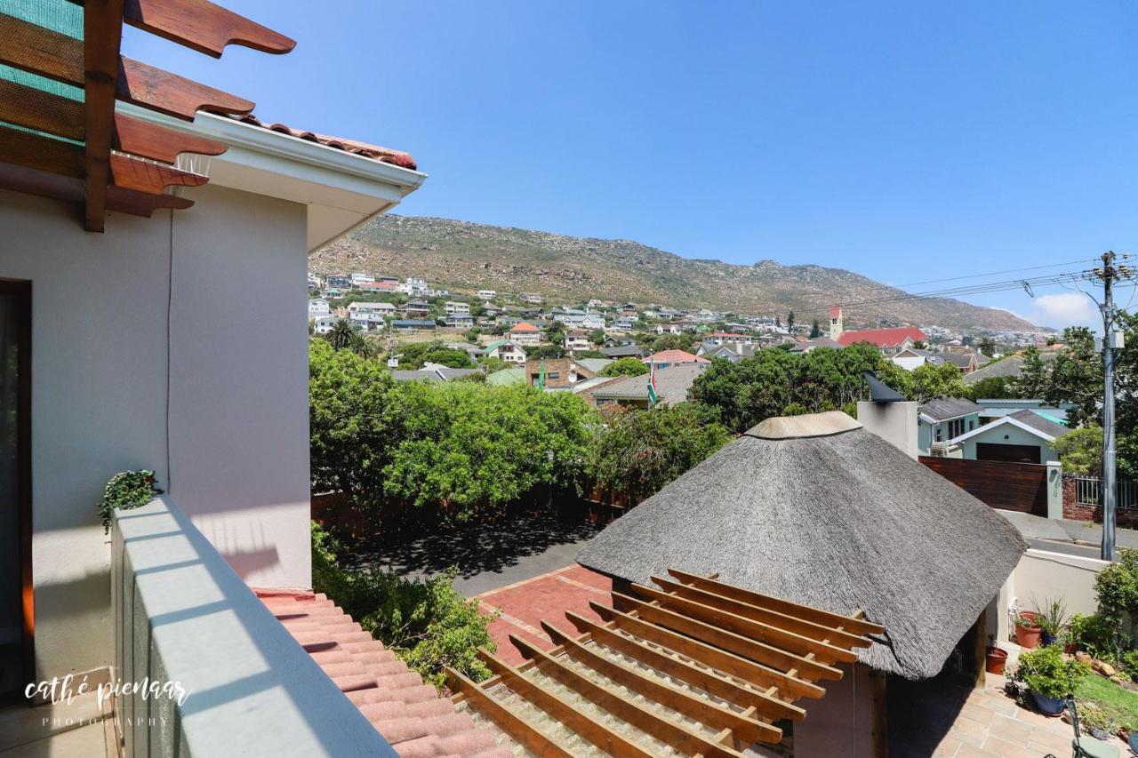 A Tuscan Villa Guest House Fish Hoek Exterior foto