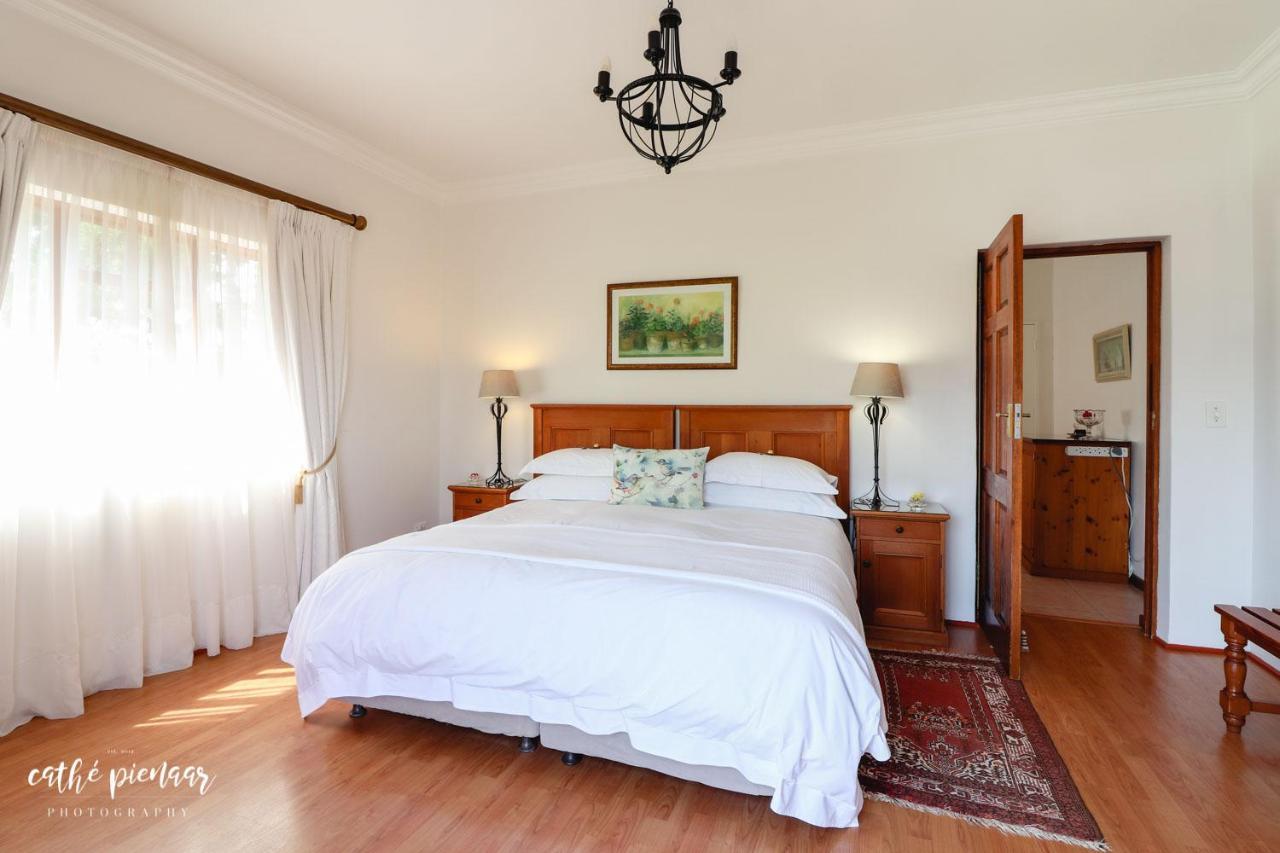 A Tuscan Villa Guest House Fish Hoek Exterior foto