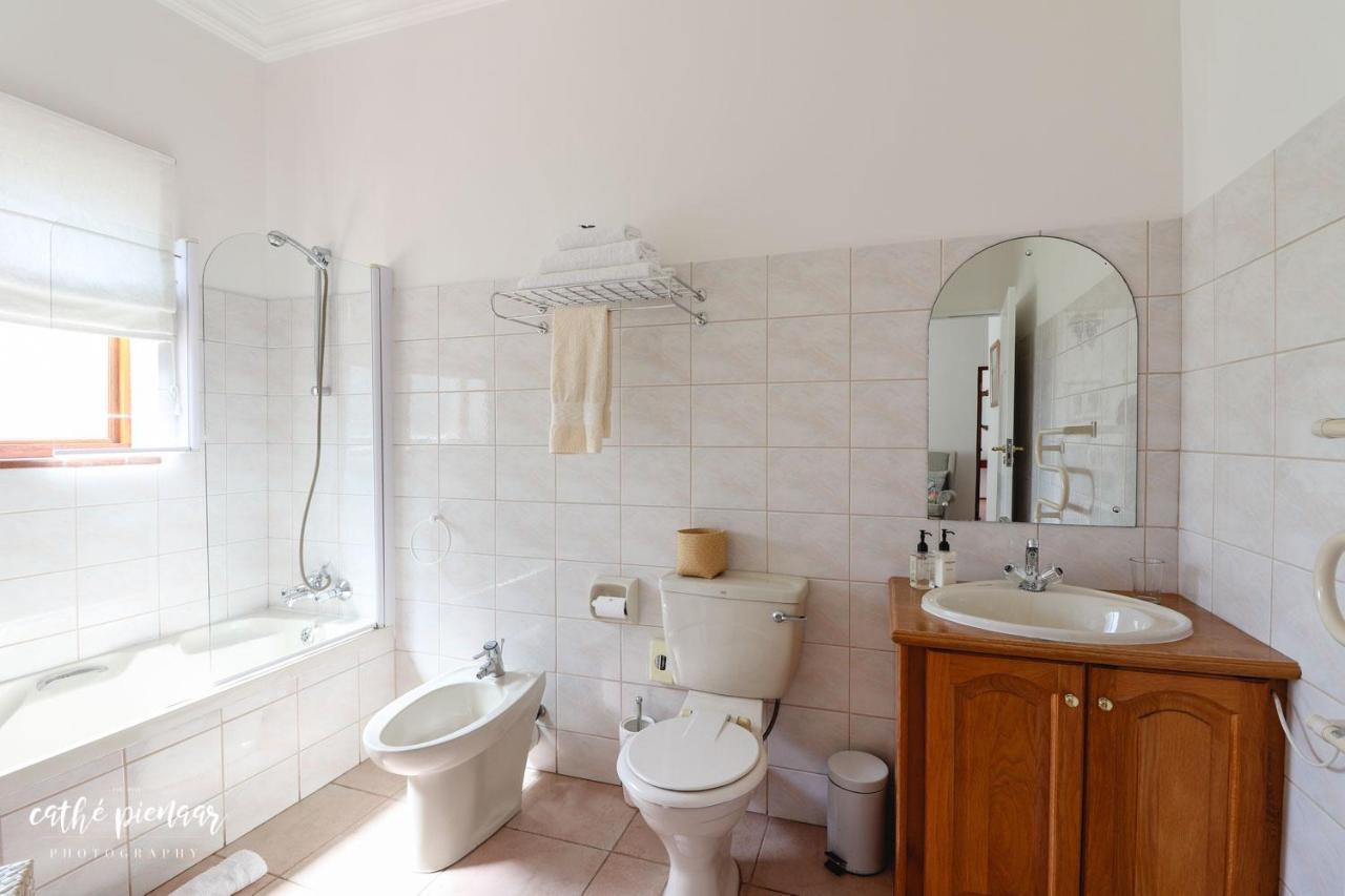 A Tuscan Villa Guest House Fish Hoek Exterior foto